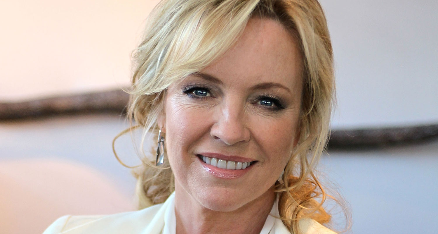 Facts of Rebecca Gibney.