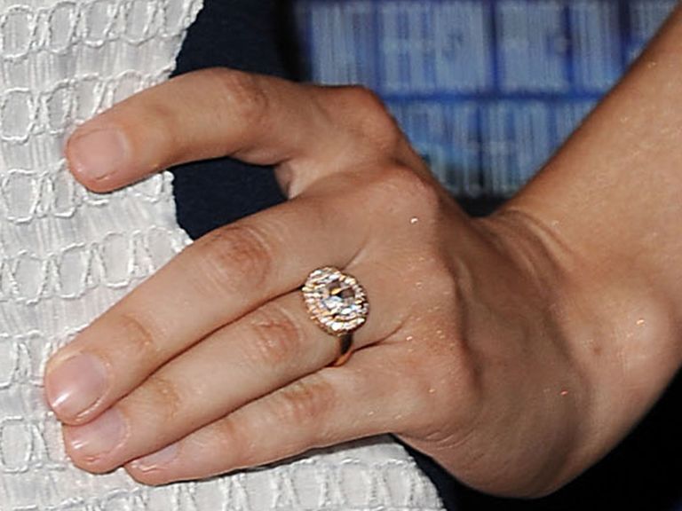 Alison Brie Wedding Ring