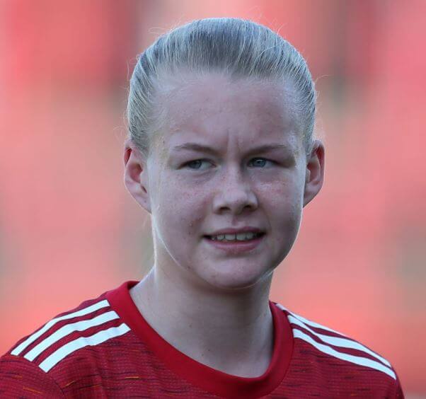 Karna Solskjaer 17 Years Old Ole Gunnar Solskjaer Daughter Is A Brilliant Football Player Vergewiki