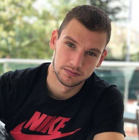 Borna Barisic Gorgeous Wife And Cute Son | VergeWiki