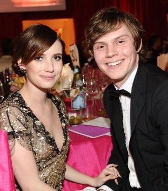 Julie Peters – Meet Mother Of Evan Peters | VergeWiki